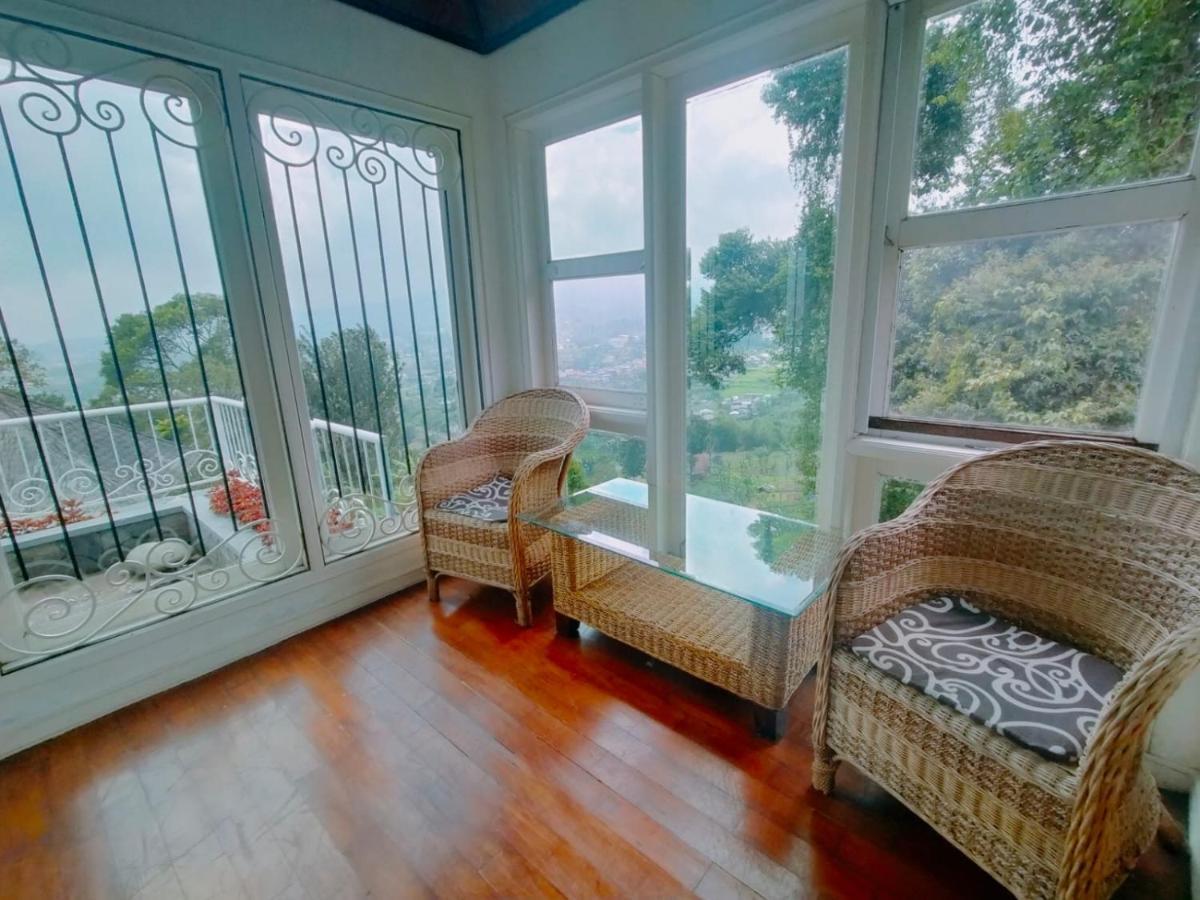 Villa Santika Puncak Pass Cimacan Exteriör bild