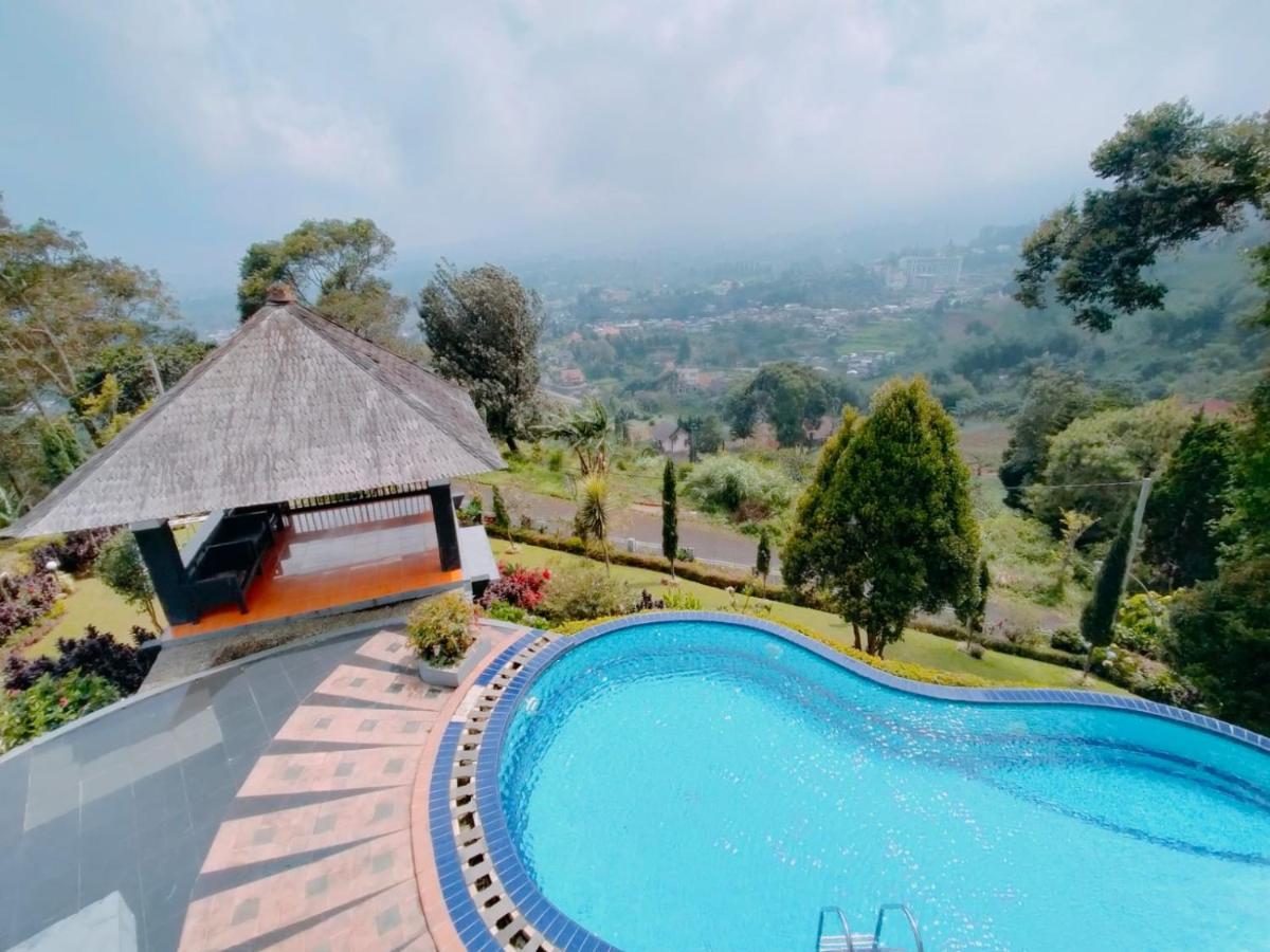 Villa Santika Puncak Pass Cimacan Exteriör bild