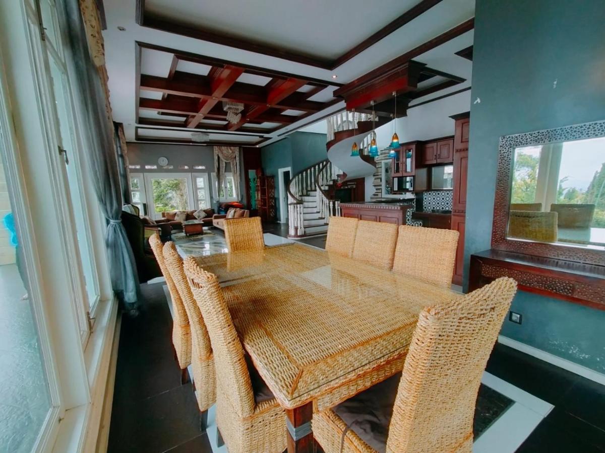 Villa Santika Puncak Pass Cimacan Exteriör bild